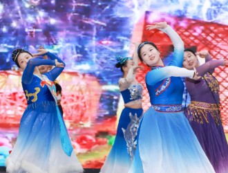 運(yùn)動(dòng)中 繪就活力畫卷